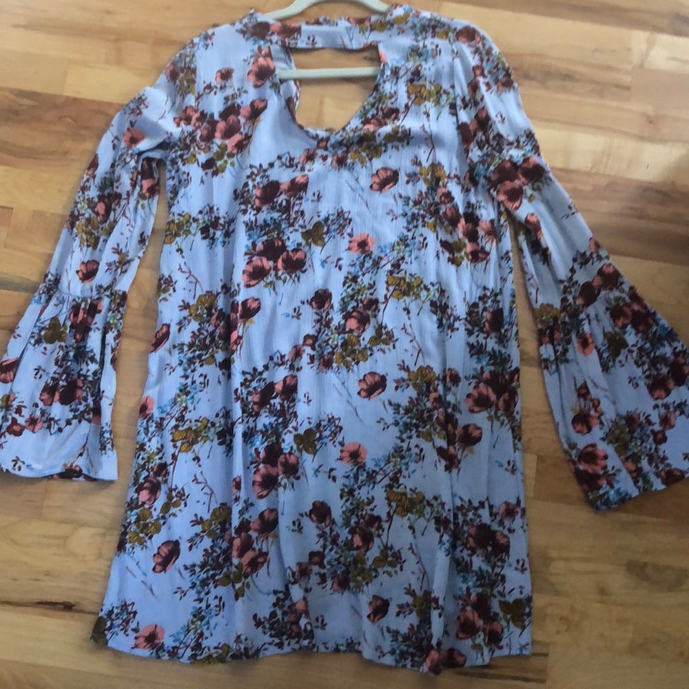 Flowy dress size small